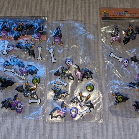 Mardi Gras Style Beads (20 Pairs) - Picture 3 of 3